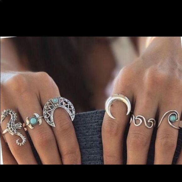Seaside Midi Knuckle Rings Set
New - Picture 3 of 3